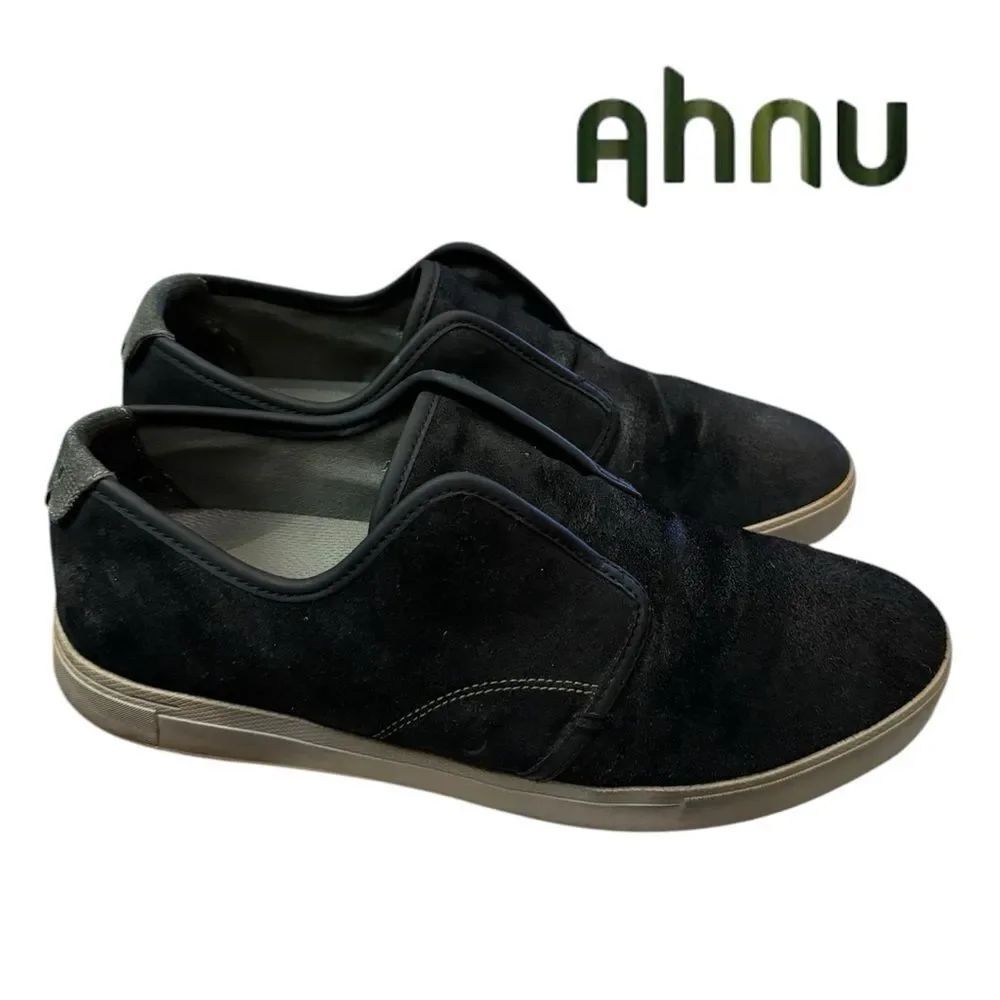 Ahnu Men s North Beach Black Suede Leather Slip On Sneakers 11
